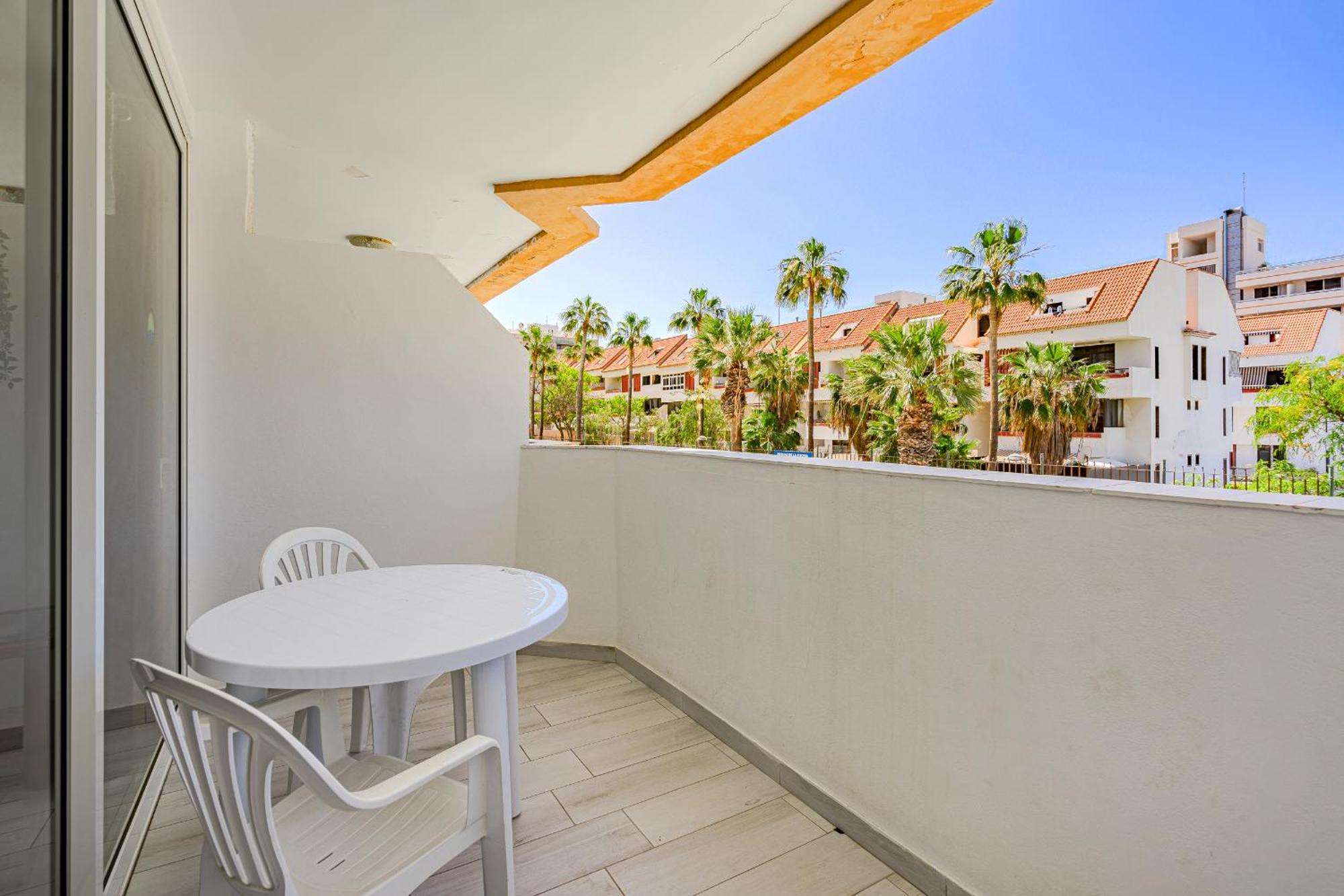 Un Dormitorio En Playa De Las Americas 아데제 외부 사진