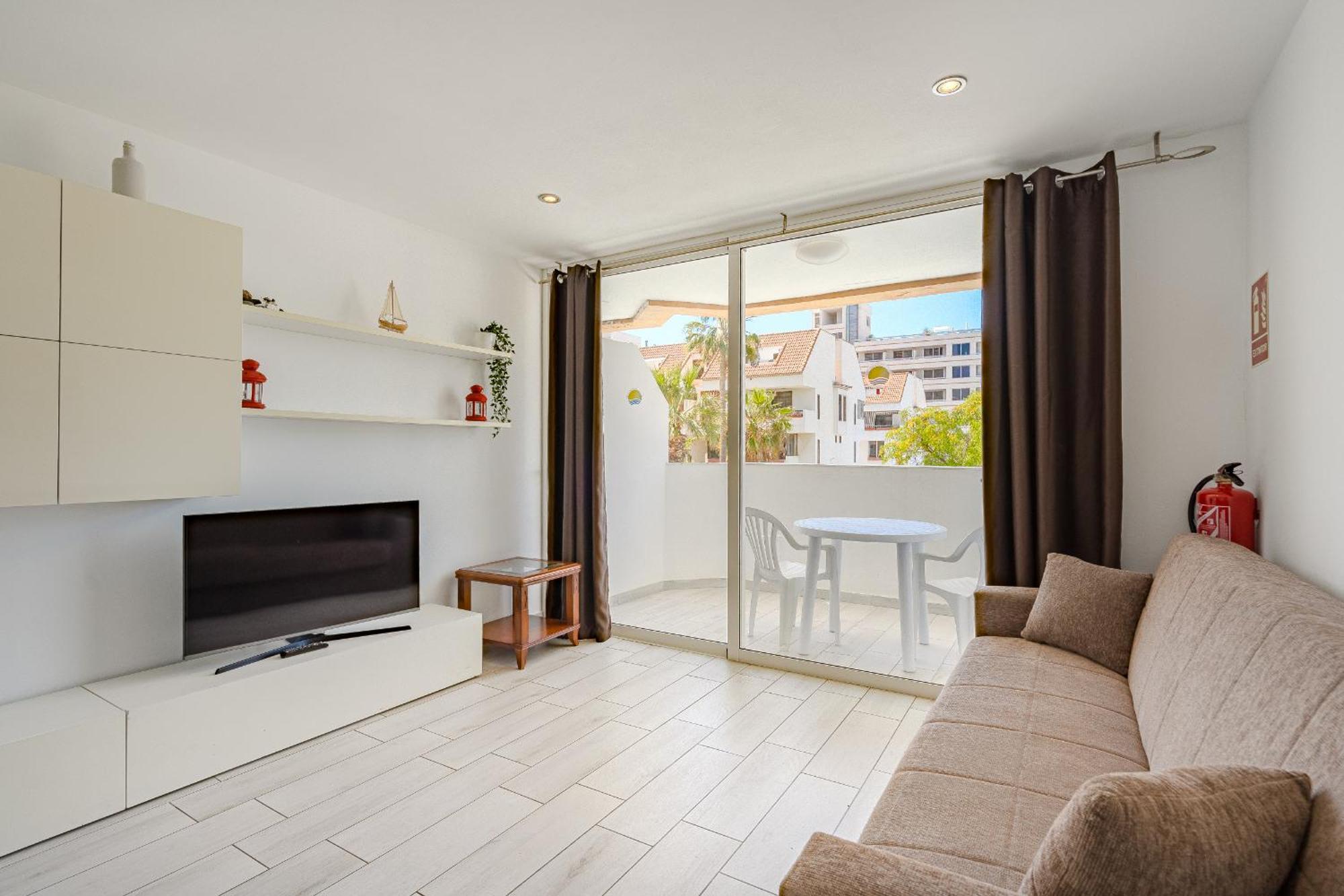 Un Dormitorio En Playa De Las Americas 아데제 외부 사진