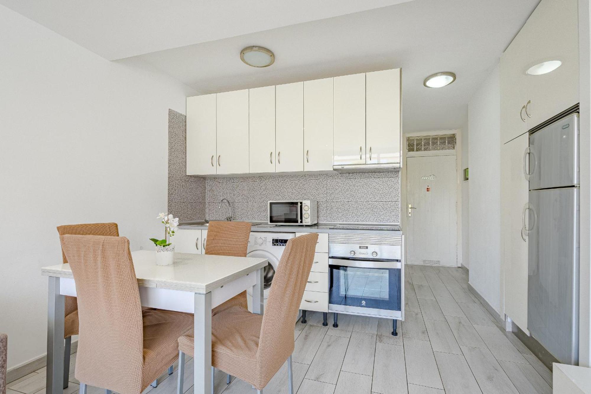 Un Dormitorio En Playa De Las Americas 아데제 외부 사진